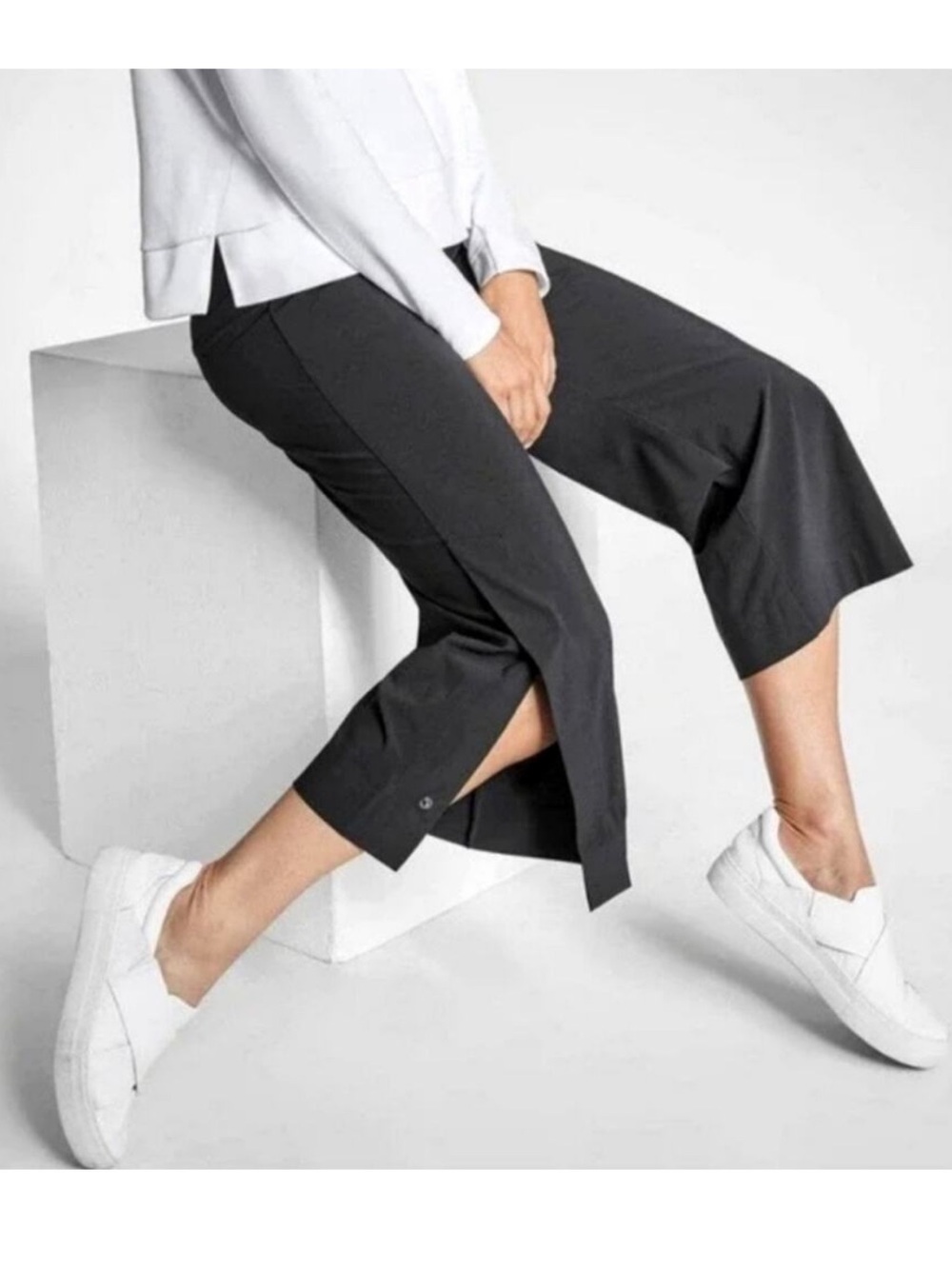 Athleta Tribeca Black Wide-Leg Cropped Pants with Side Slit Size 8